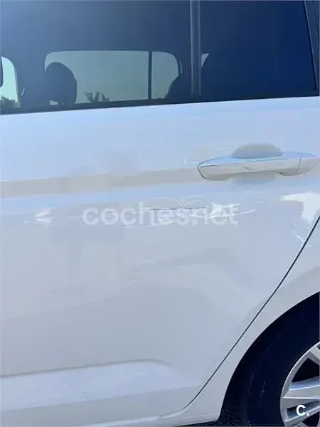 Usado VW Touran Advance 110 CV (80 kW) 2016 Blanco Monovolumen