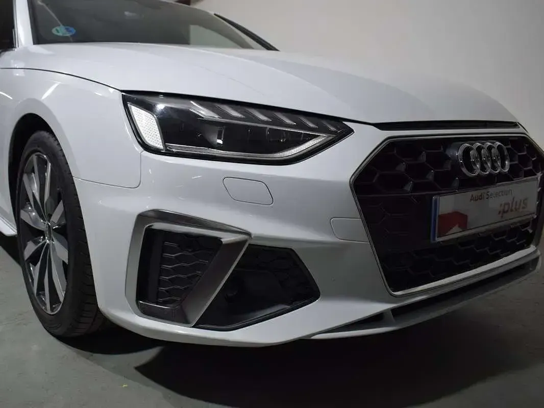 Usado Audi A4 S-Line 163 CV (119 kW) 2024 Blanco Familiar