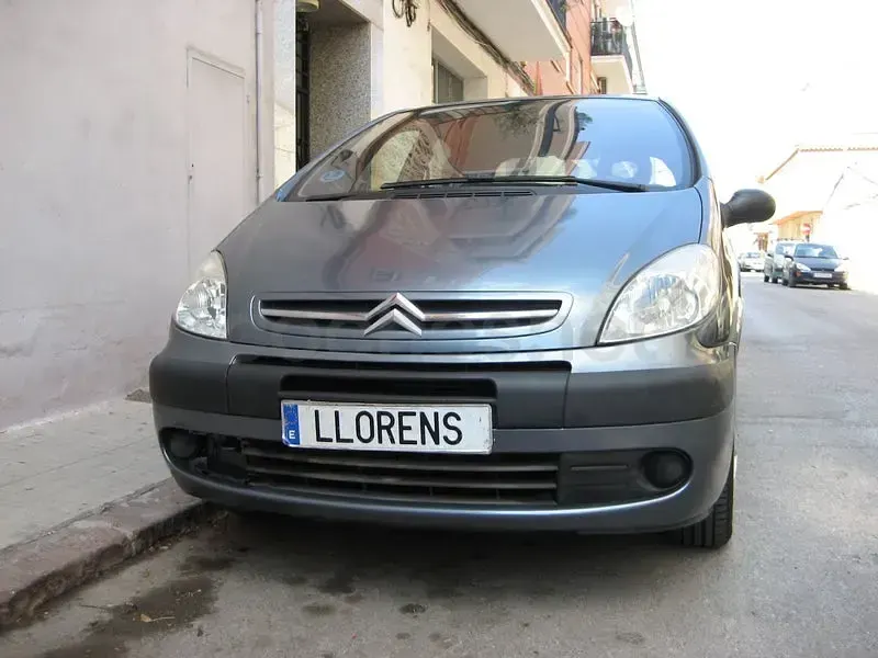 Usado Citroën Xsara Picasso 110 CV (80 kW) 2009 Azul Monovolumen