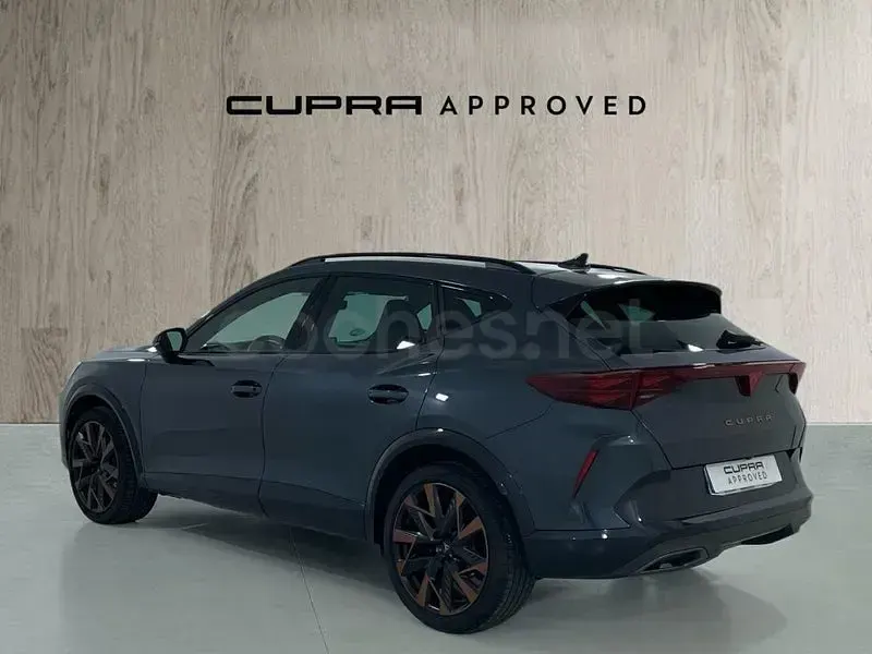 Usado Cupra Formentor 150 CV (110 kW) 2024 Gris / plata SUV