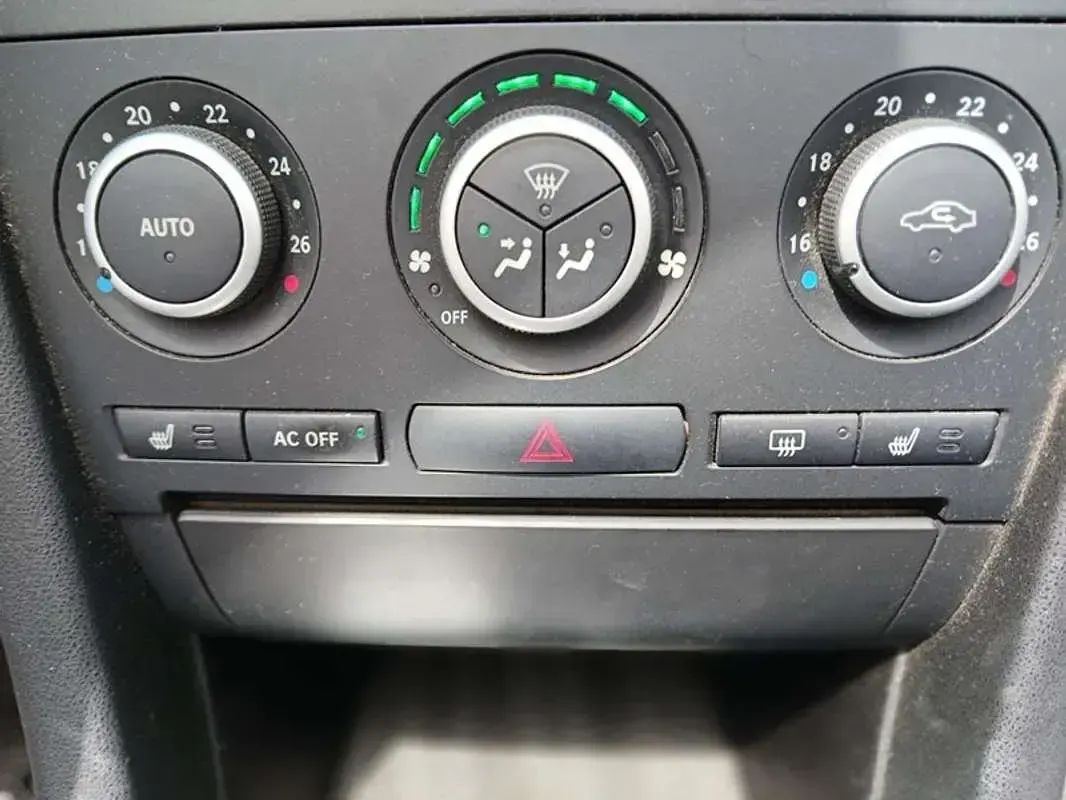 Usado Saab 9-3 Linear 150 CV (110 kW) 2009 Beige Descapotable