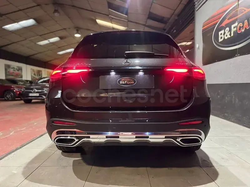 Usado Mercedes GLC300e 333 CV (244 kW) 2024 Gris / plata SUV
