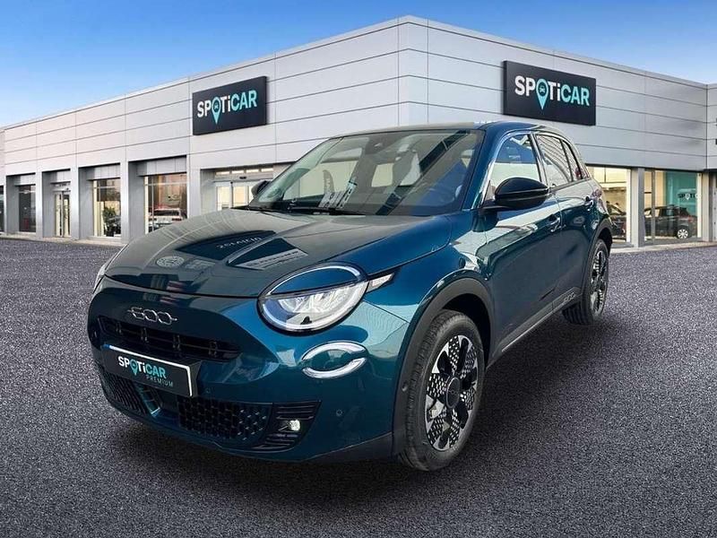 Verde Usado 2024 Fiat 600 La Prima SUV | 20.490 € (Buen precio) - Imagen 1/4