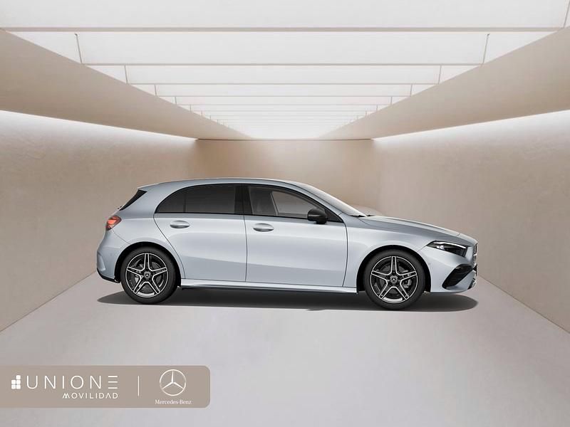 Usado Mercedes A200 150 CV (110 kW) 2025 Gris