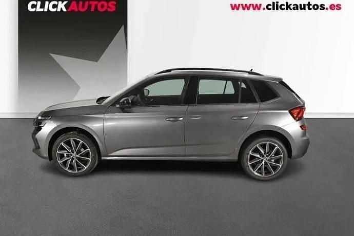 Usado Skoda Kamiq Sport 115 CV (84 kW) 2025 Plata SUV