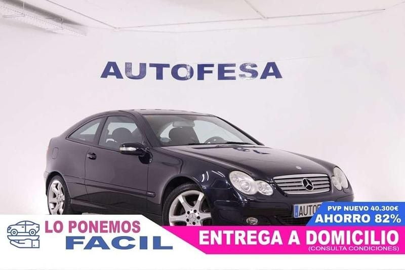 Usado Mercedes C180 143 CV (105 kW) 2007 Negro Berlina