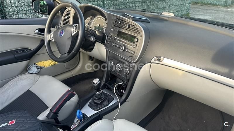 Usado Saab 9-3 Linear 150 CV (110 kW) 2007 Negro Descapotable