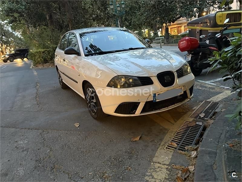 Usado Seat Ibiza Sport 80 CV (58 kW) 2006 Blanco Utilitario