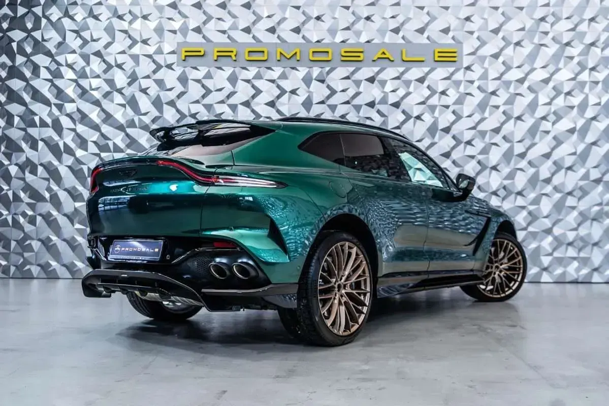 Usado Aston Martin DBX 707 707 CV (519 kW) 2025 Verde SUV