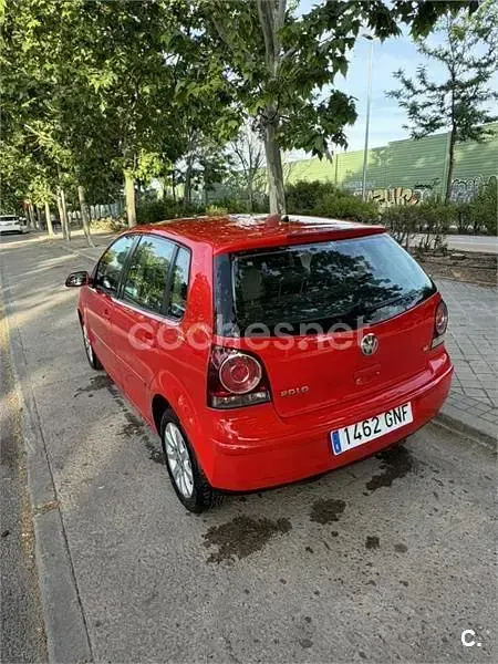 Usado VW Polo United 80 CV (58 kW) 2009 Rojo Utilitario