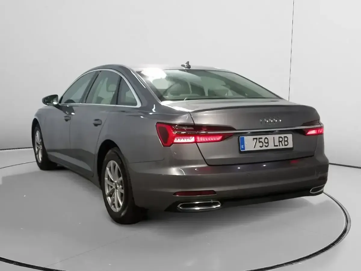 Usado Audi A6 204 CV (150 kW) 2021 Gris Berlina