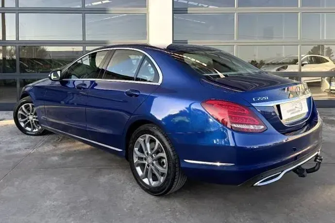 Usado Mercedes C220 Avantgarde 170 CV (125 kW) 2015 Berlina