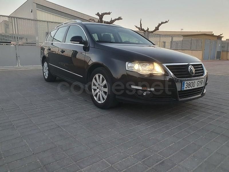 Usado VW Passat Advance 110 CV (80 kW) 2010 Negro Familiar