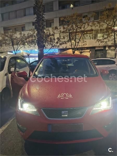 Usado Seat Ibiza SC FR 105 CV (77 kW) 2014 Rojo Utilitario