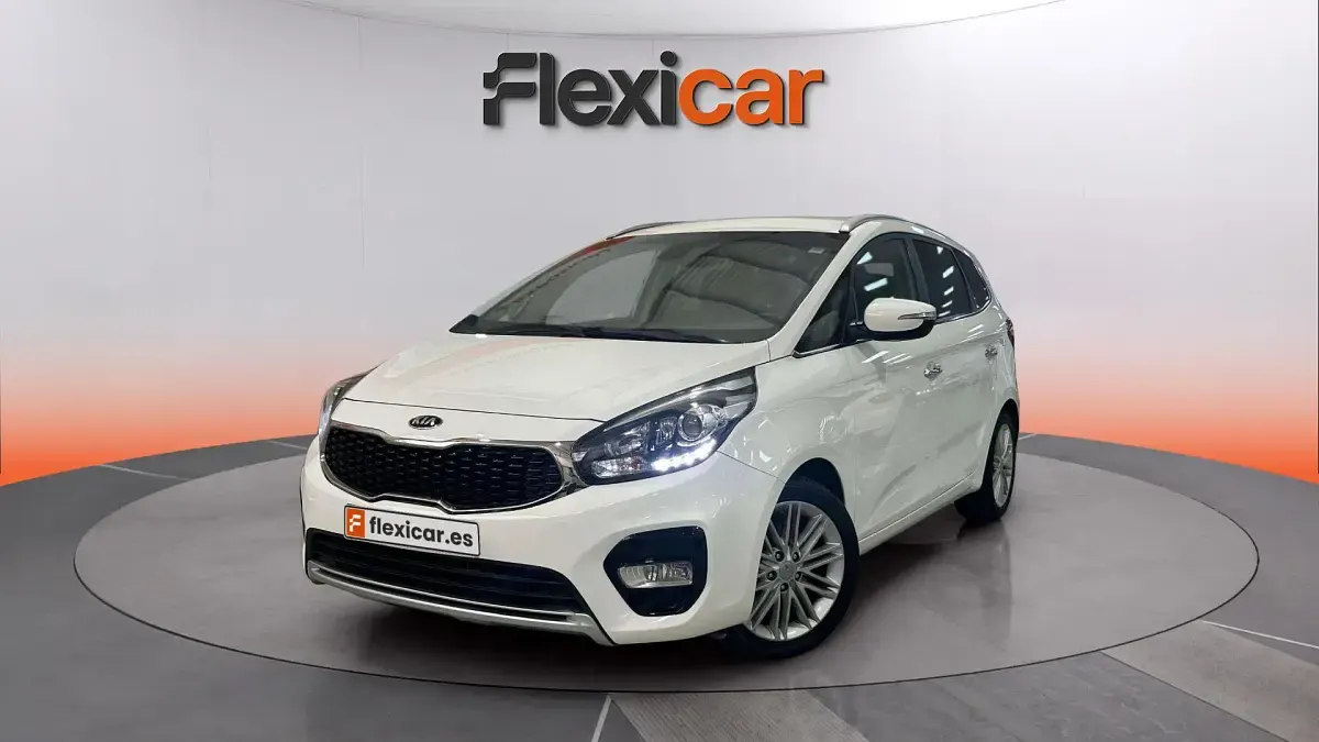 Usado Kia Carens 136 CV (100 kW) 2017 Blanco Monovolumen