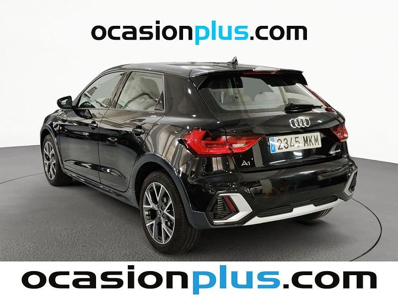 Usado Audi A1 110 CV (80 kW) 2023 Negro Utilitario