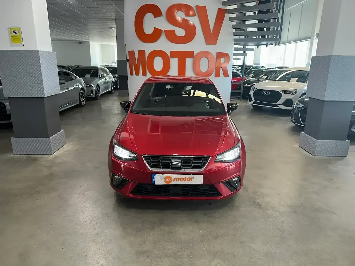 Usado Seat Ibiza FR 116 CV (85 kW) 2024 Rojo Utilitario