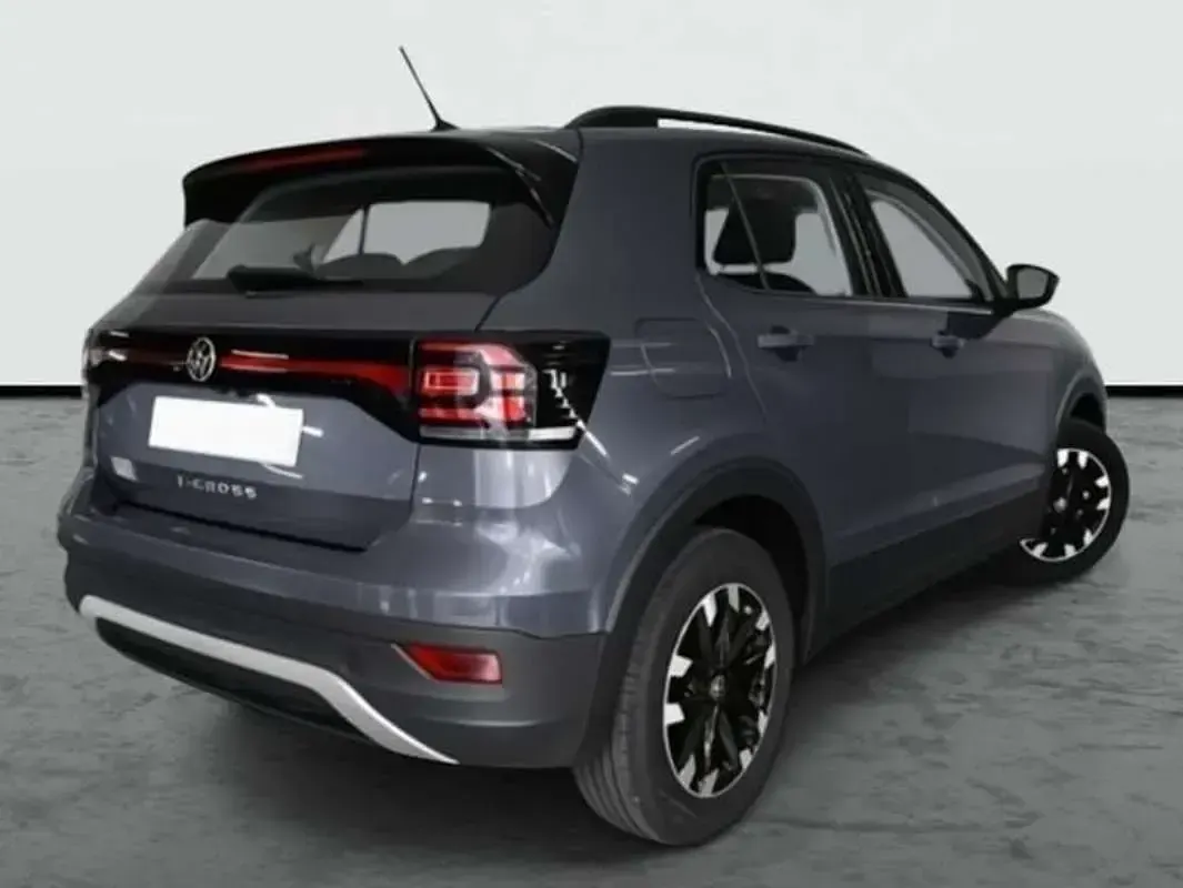 Usado VW T-Cross 95 CV (69 kW) 2022 Gris SUV