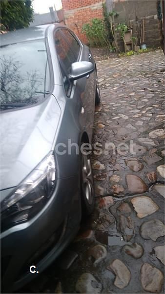 Usado Opel Astra Selective 115 CV (84 kW) 2013 Gris / plata Berlina