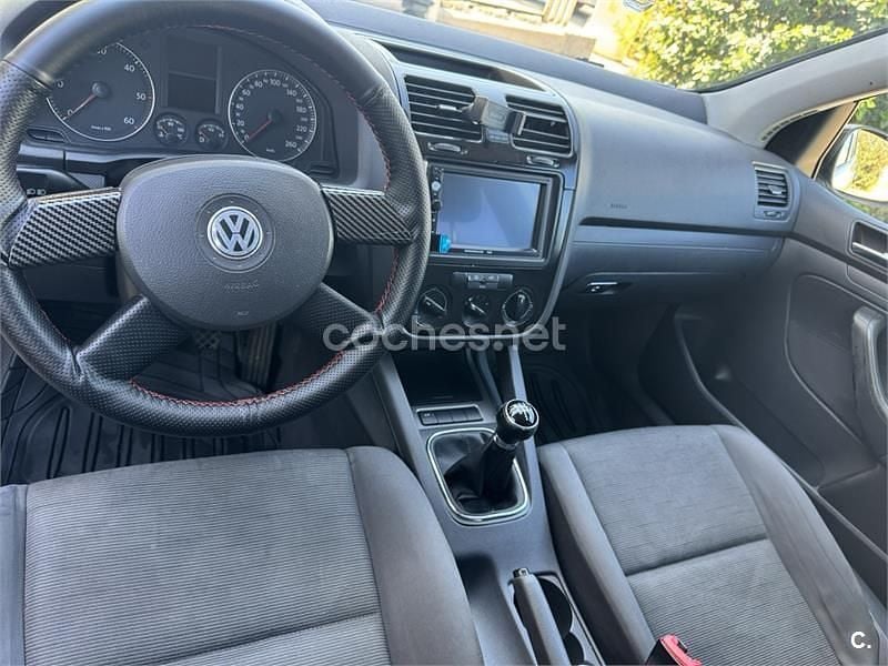 Usado VW Golf IV 130 CV (95 kW) 2004 Blanco Familiar