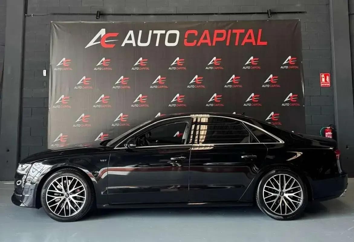 Usado Audi S8 519 CV (381 kW) 2016 Negro Berlina