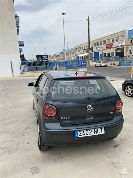 Usado VW Polo Edition 80 CV (58 kW) 2008 Negro Utilitario