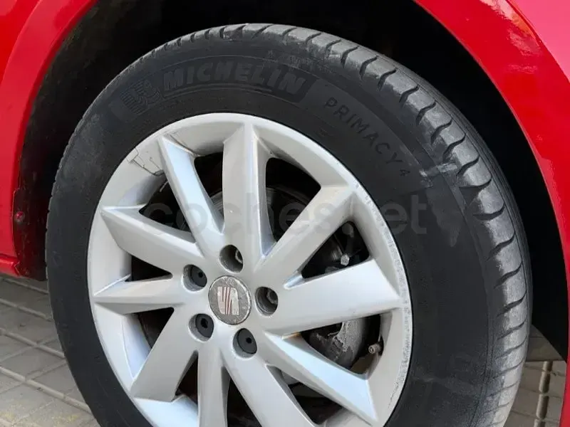 Usado Seat Ibiza SC Style 90 CV (66 kW) 2013 Rojo Utilitario