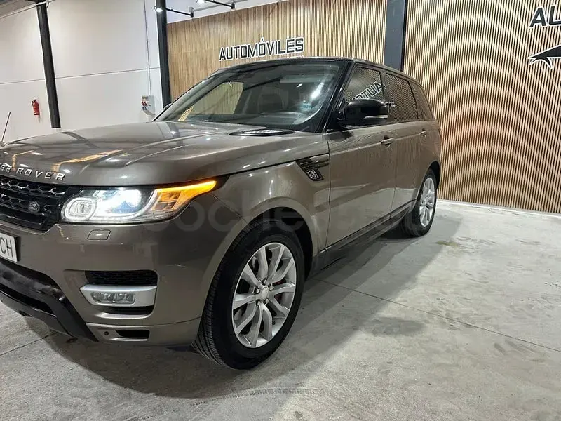 Usado Land Rover Range Rover SE 306 CV (225 kW) 2015 Marrón SUV