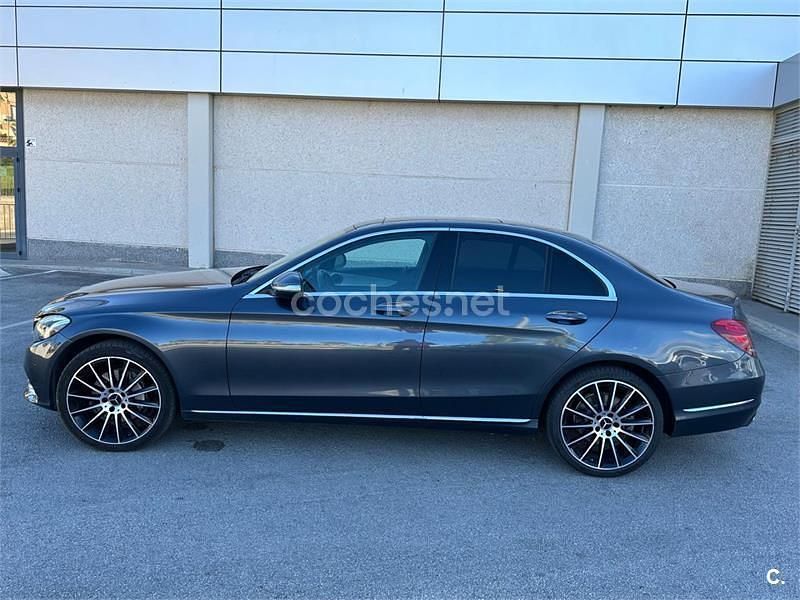 Usado Mercedes C250 Avantgarde 204 CV (150 kW) 2014 Gris / plata Berlina
