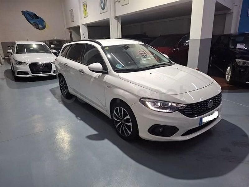 Blanco Usado 2018 Fiat Tipo Lounge Familiar | 9900 € (Precio justo) - Imagen 1/4
