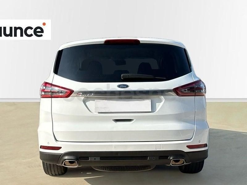 Usado Ford S-MAX Titanium 180 CV (132 kW) 2017 Blanco Monovolumen