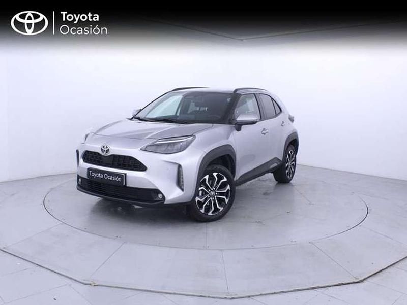 Usado Toyota Yaris Cross Active 132 CV (97 kW) 2025 Gris SUV