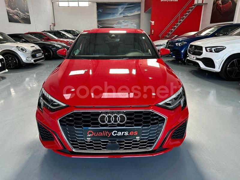 Usado Audi A3 S-Line 116 CV (85 kW) 2022 Rojo Berlina