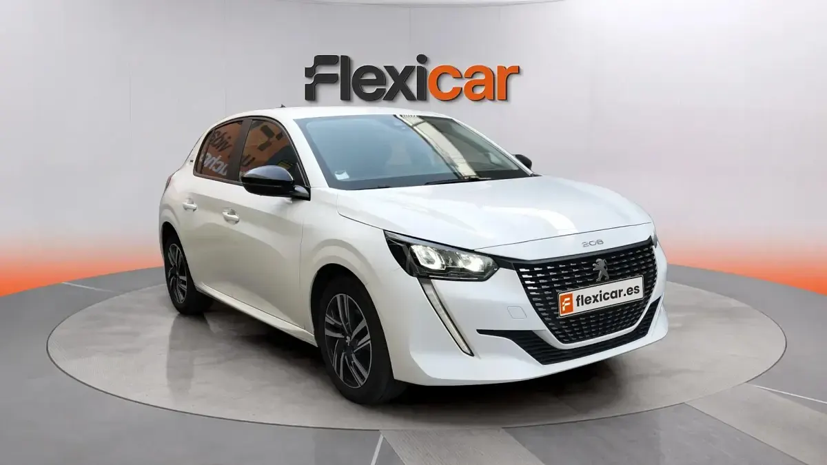 Usado Peugeot 208 Allure 101 CV (74 kW) 2023 Utilitario