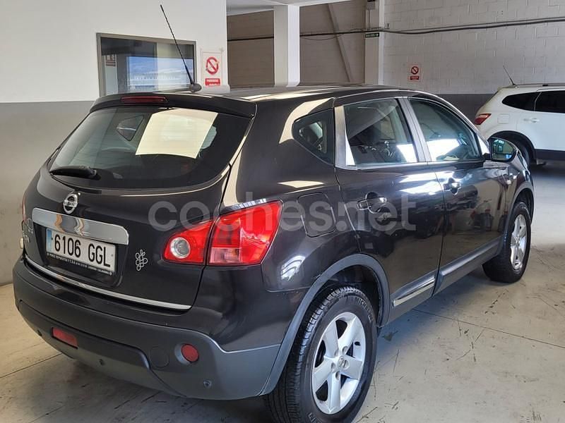 Usado Nissan Qashqai Acenta 140 CV (102 kW) 2008 Negro SUV