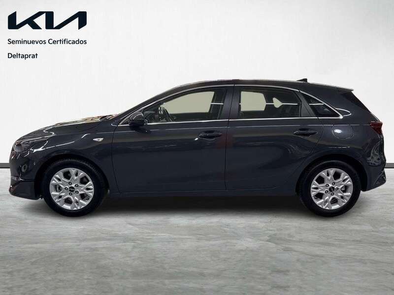 Usado Kia Ceed 101 CV (74 kW) 2023 Negro Utilitario