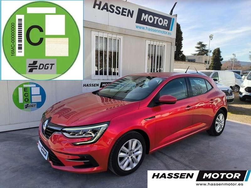 Usado Renault Mégane IV Business 116 CV (85 kW) 2021 Rojo Utilitario