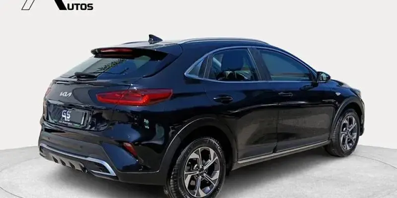 Usado Kia XCeed 101 CV (74 kW) 2024 Negro SUV