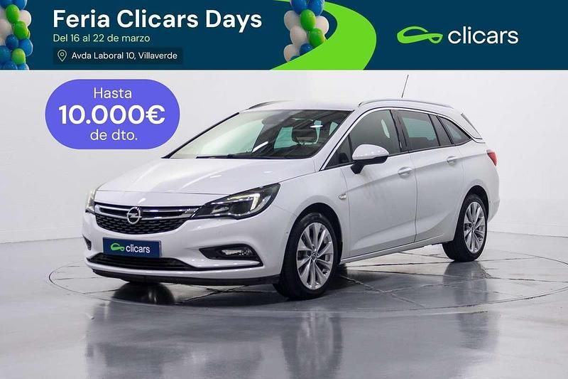 Usado Opel Astra Innovation 136 CV (100 kW) 2019 Blanco Familiar