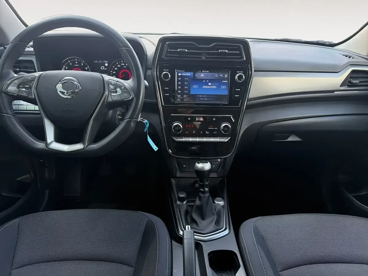 Usado SsangYong Tivoli 127 CV (93 kW) 2023 Azul SUV