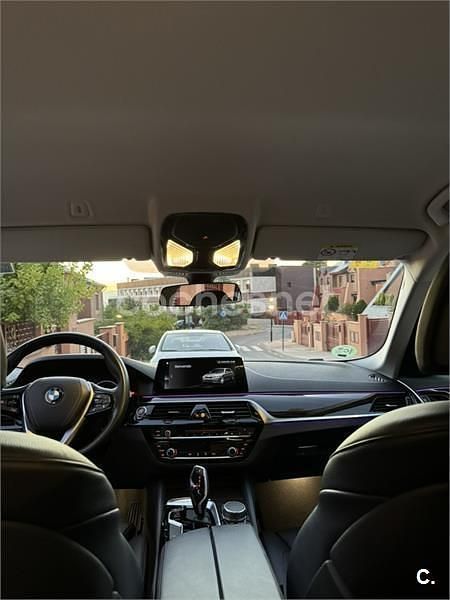 Usado BMW 530 252 CV (185 kW) 2018 Gris / plata Familiar