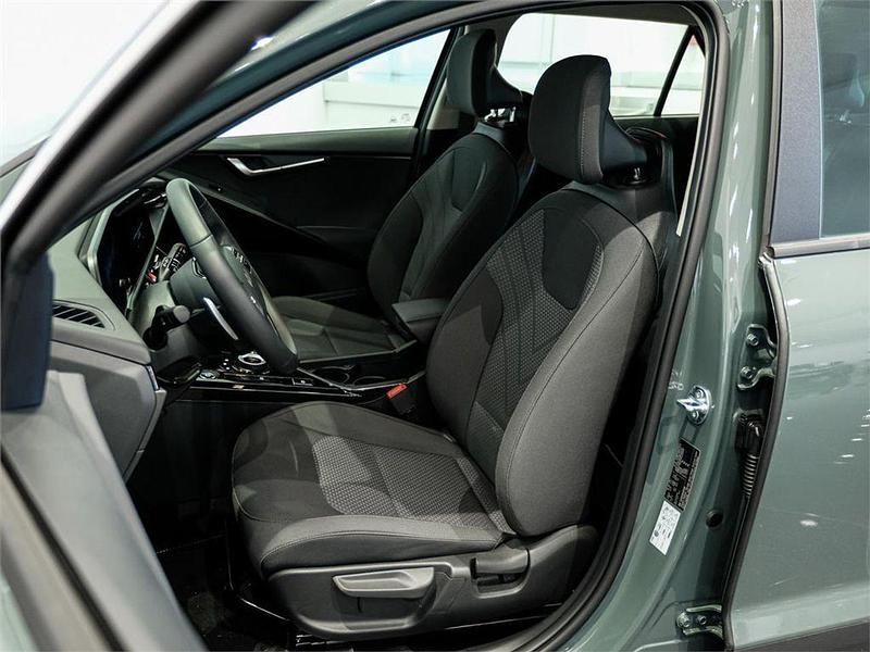 Usado Kia e-Niro 150 kW (204 CV) 2025 Verde SUV