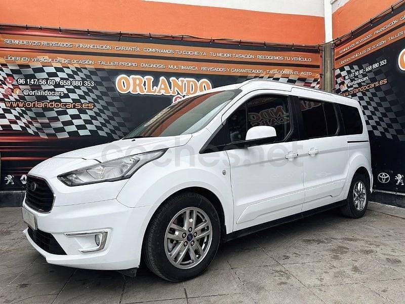 Usado Ford Tourneo Titanium 100 CV (73 kW) 2021 Blanco Monovolumen