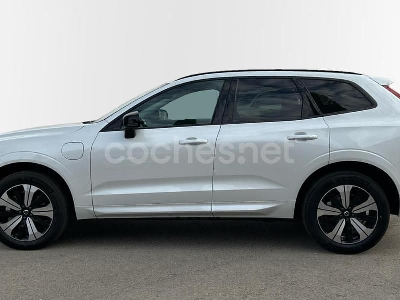 Usado Volvo XC60 Plus 350 CV (257 kW) 2025 Blanco SUV