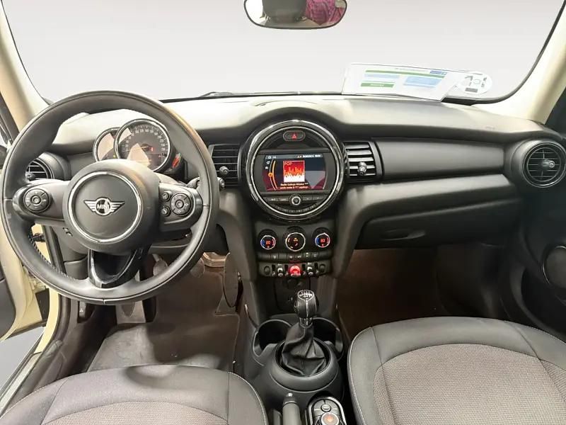 Usado Mini ONE 100 CV (73 kW) 2019 Blanco Utilitario