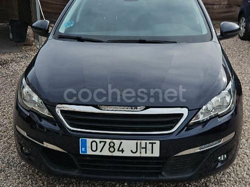 Usado Peugeot 308 SW Business-Line 115 CV (84 kW) 2015 Negro Familiar
