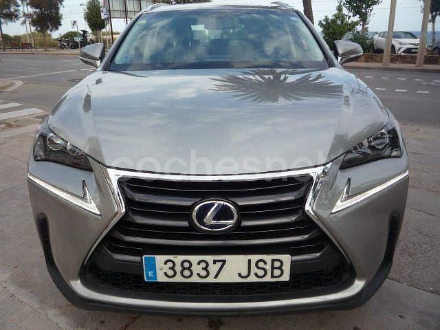 Usado Lexus NX300h 197 CV (144 kW) 2016 Gris / plata SUV