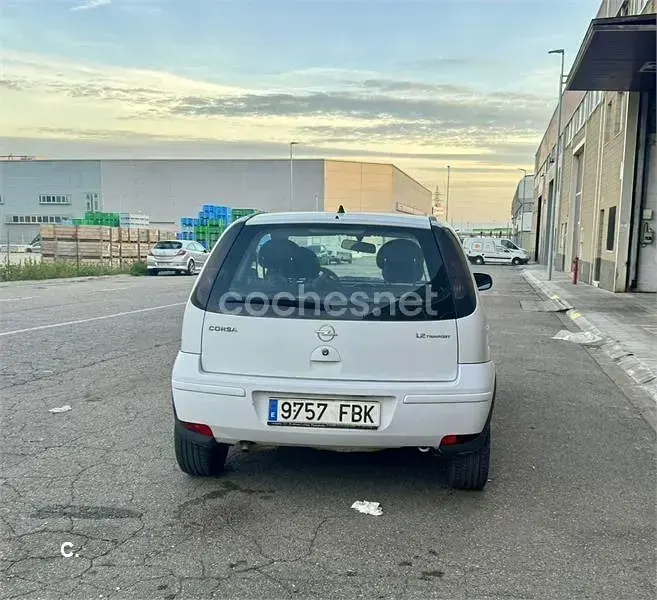 Usado Opel Corsa Essentia 80 CV (58 kW) 2007 Blanco Utilitario