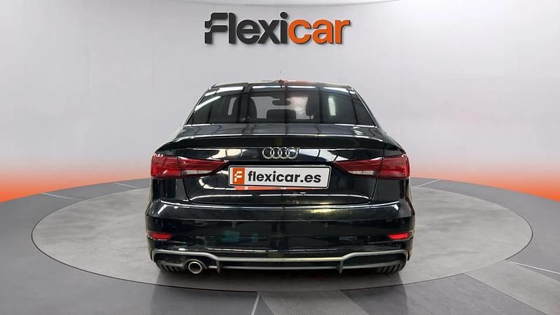 Usado Audi A3 Premium 110 CV (80 kW) 2017 Negro Berlina