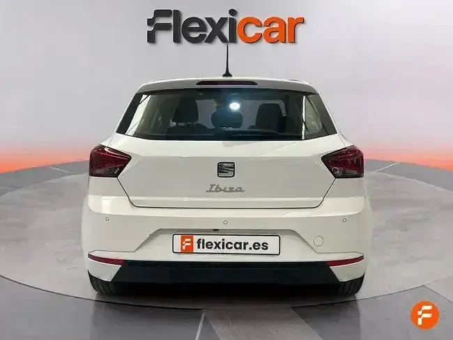Usado Seat Ibiza Reference 80 CV (58 kW) 2022 Blanco Utilitario
